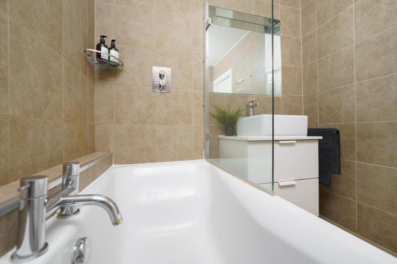 Huge & Central 3 Bedr, 4 Beds, Covent Gdn 런던 외부 사진